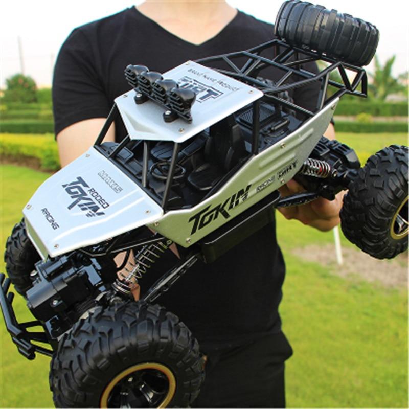 1:12 4WD RC Car Updated Version 2.4G Radio Control RC Car / Batery Packs - It's all about toys